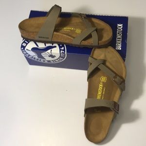 WMNS Birkenstock Mayari Birkibuc Sandals